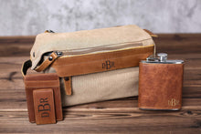 Load image into Gallery viewer, Bachelor Party Gift, Personalized Leather Money Clip, Groomsmen Gift Toiletry Bag, Groomsmen Flask, Gift for Groomsmen, Gift for Wedding - EN LEATHER