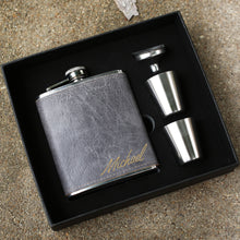 Load image into Gallery viewer, Leather Hip Flask Best Man Flask - EN LEATHER
