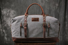 Load image into Gallery viewer, Personalized Duffel Bag, Canvas Holdall, Vintage Luggage Bag, Canvas Leather Overnight Bag, Large Travel Weekender Bag, Groomsmen Gifts - EN LEATHER