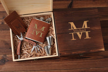 Load image into Gallery viewer, Groomsmen Gifts, Groomsmen Gift Sets, Personalized Wooden Multi-tool Pliers, Leather Decanters in Groomsmen Gift Boxes, Best Man Gifts, Groomsmen Proposals - EN LEATHER
